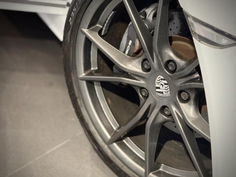 718 CAYMAN T - Image 7